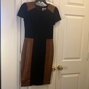 Beautiful dress with Shapeware fitting. Excellent fit.